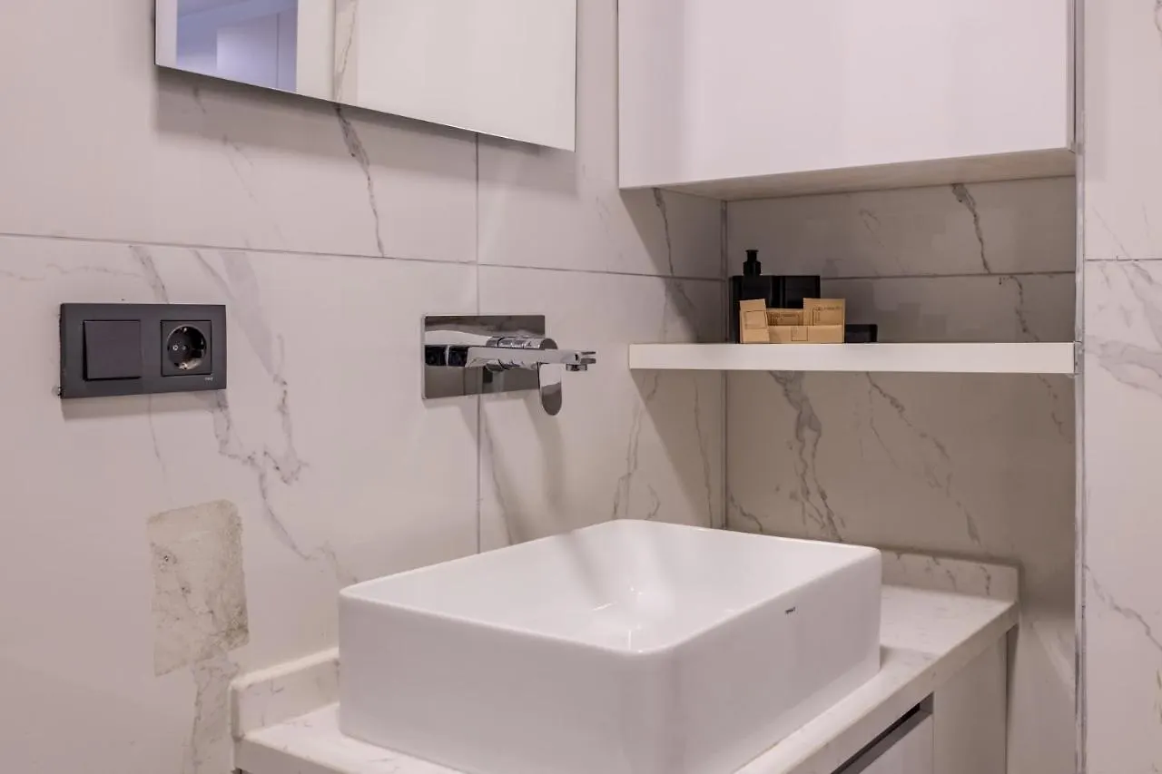 Modern Living In Nisantasi Citys Mall Apartment Istanbul